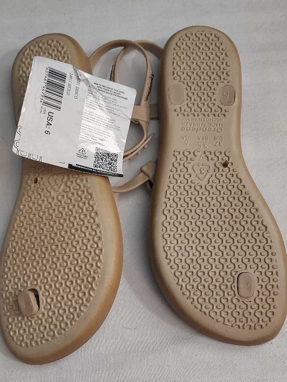 Ipanema Women’s Nude Glitter Sparkle Beaded T-Strap Sandals - Picture 3 of 6